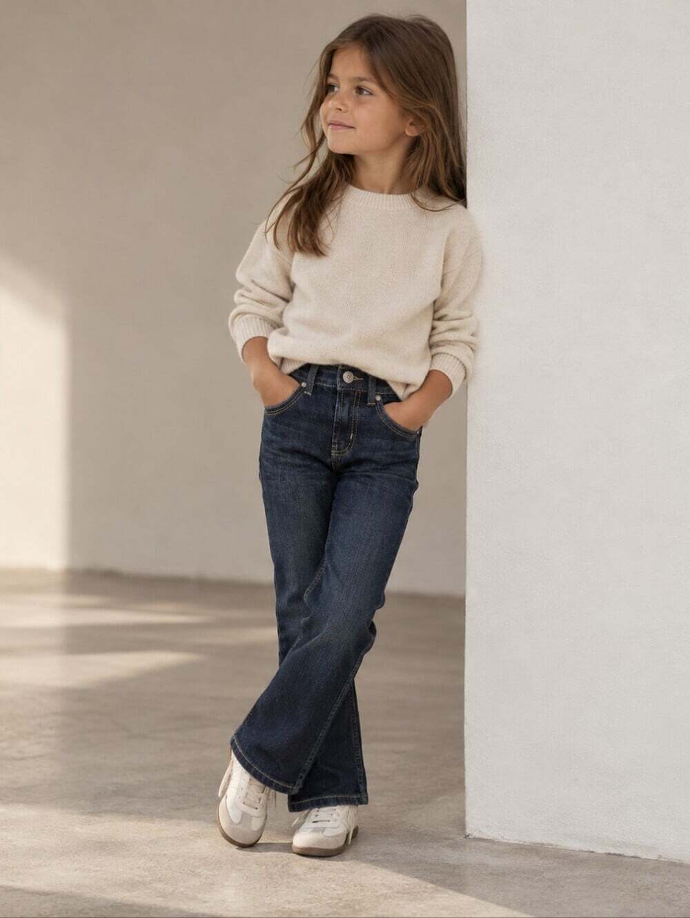Silver Jeans Co Zane Girls Size 6 Dark Wash Flare Bootcut Relaxed Hip Jeans NWT